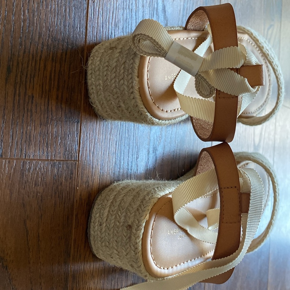 American Eagle Crochet Platform Sandal - Picture 4 of 8